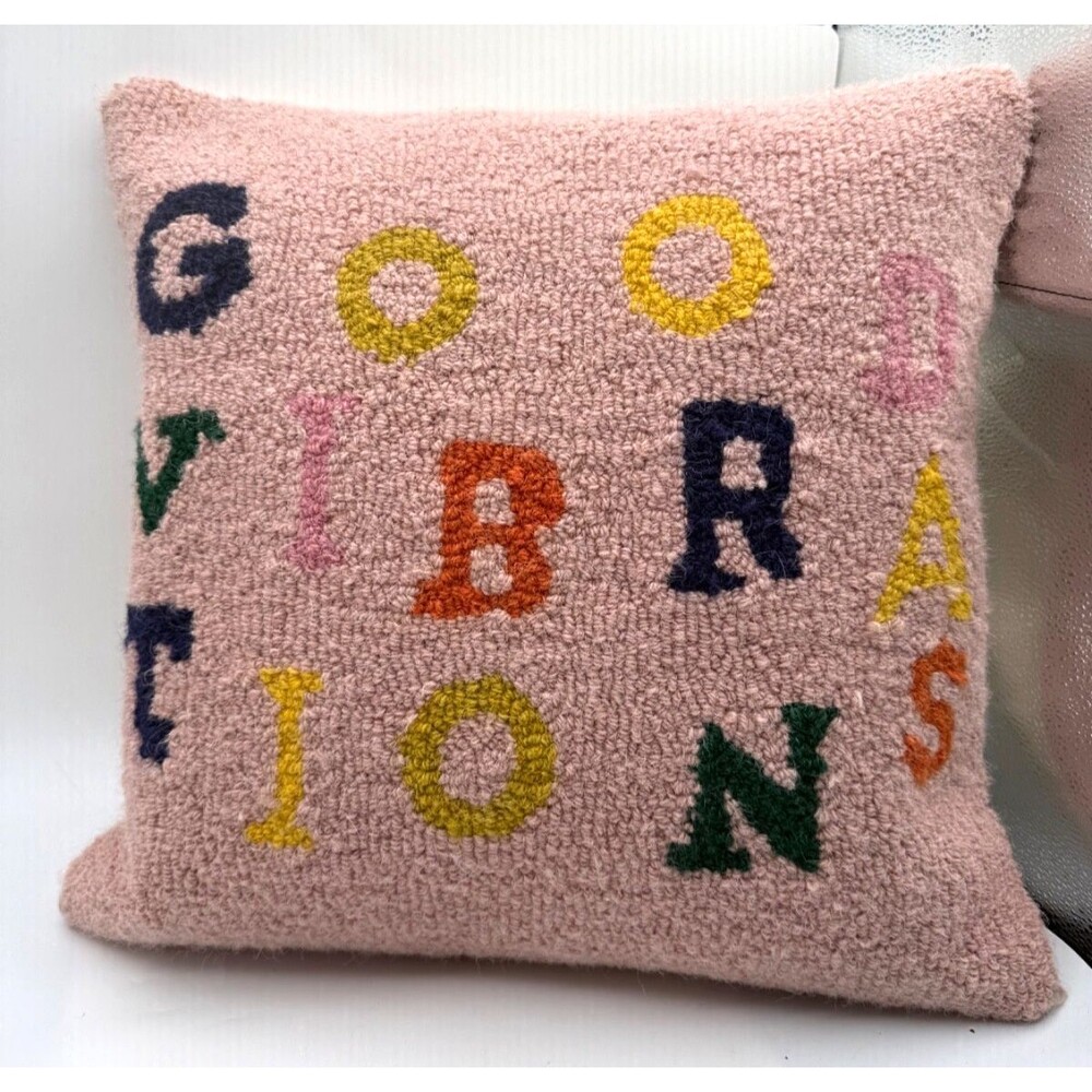 Pink Hooked Wool Pillow Cover Good Vibrations 18" Square - Picture 11 of 11
